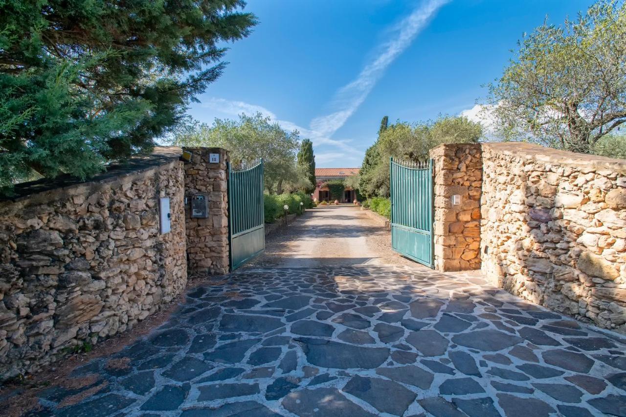 Villa Sardinia Re - Donna Beatrice